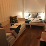 Stare Miasto Dluga 8