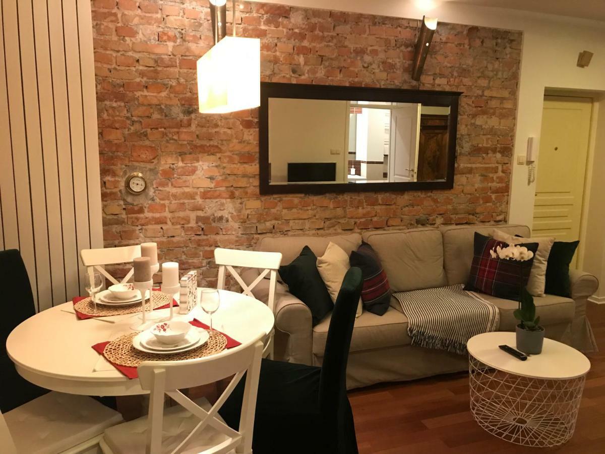 Apartment Stare Miasto Dluga 8 Warsaw